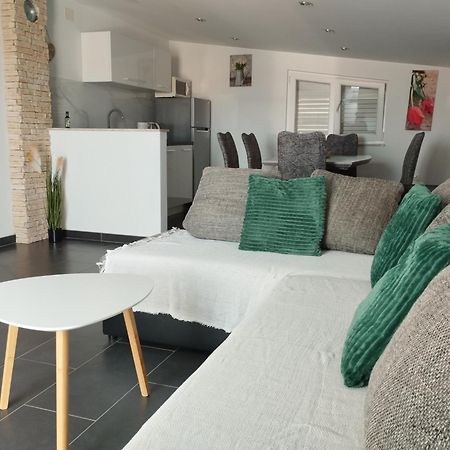Apartman Nella Биоград-на-Мору Экстерьер фото